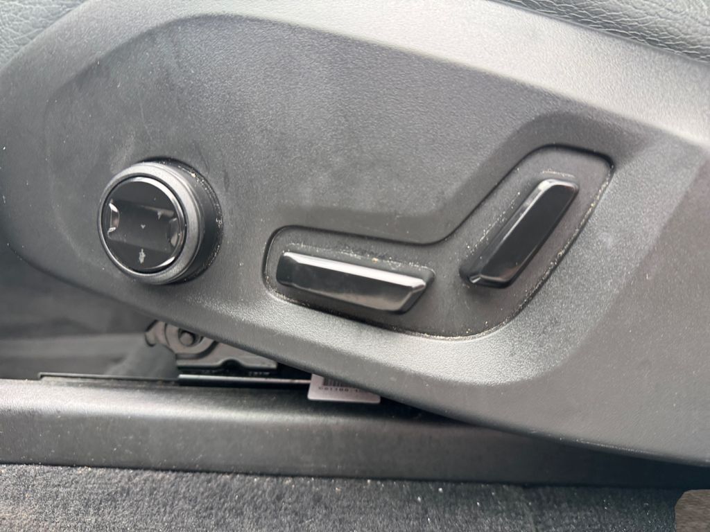 2020 Volvo XC90 T6 Momentum Black at Subaru and VW of Moon Township