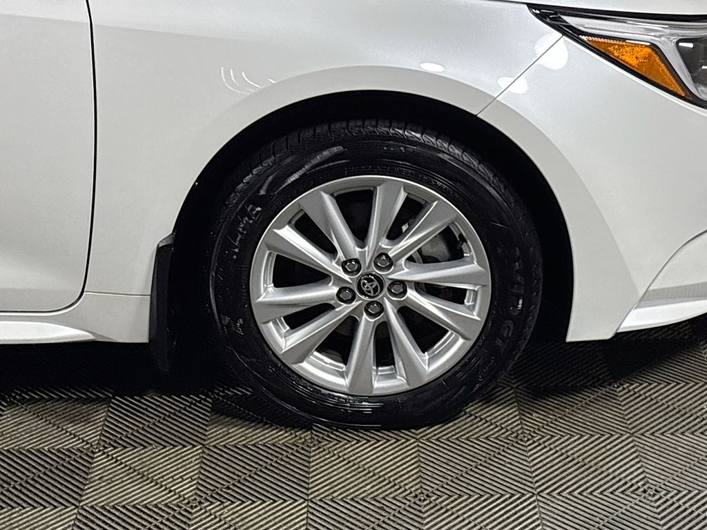 2024 Toyota Corolla Hybrid LE