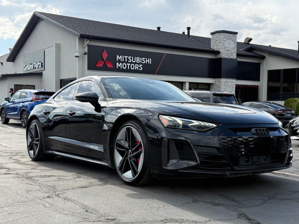 2022 Audi RS e-tron GT quattro AWD