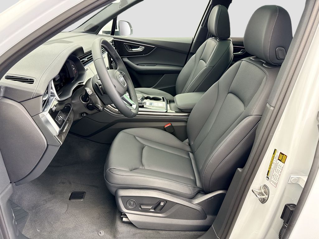 Thumbnail: 2026 Audi Q7 - 18