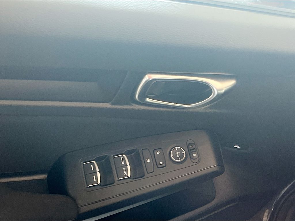 Used 2025 Gray Honda Sport image 17