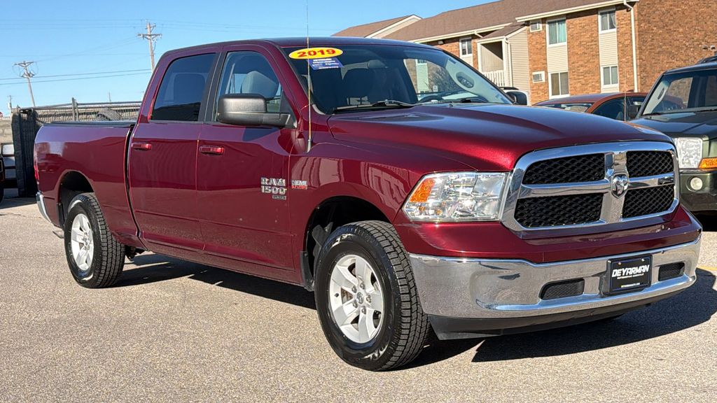 2019 RAM 1500 Classic SLT Crew Cab 4WD