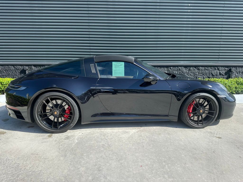 Thumbnail: 2024 Porsche 911 - 8