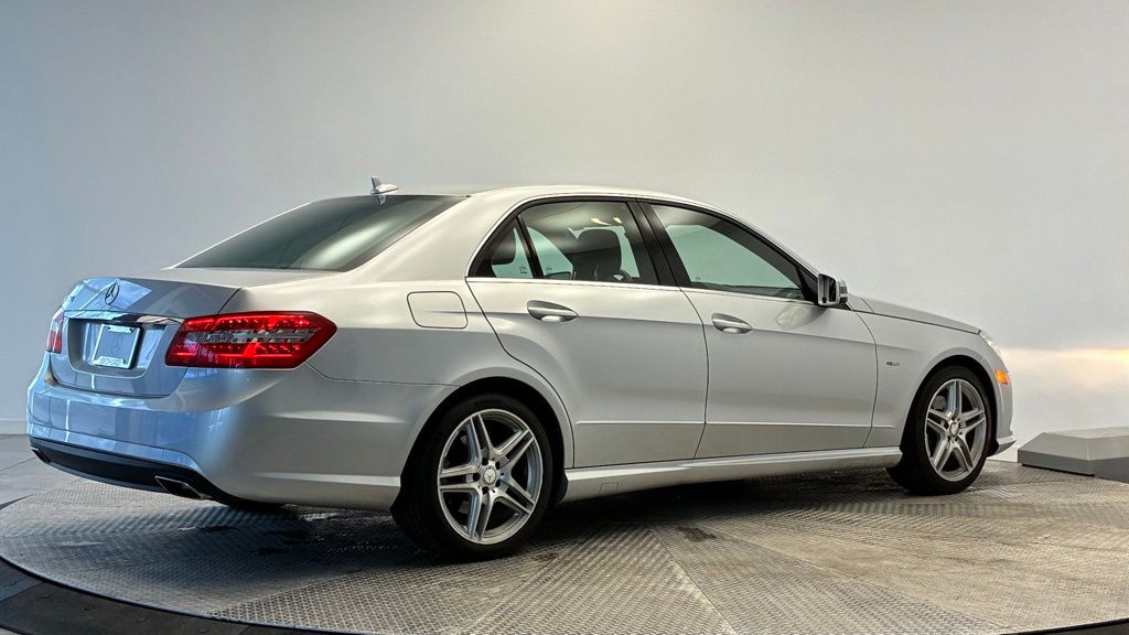 Thumbnail: 2012 Mercedes-Benz E-Class - 6