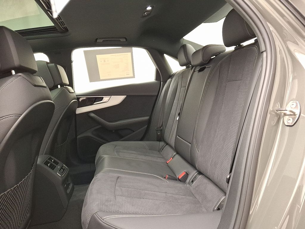 Thumbnail: 2023 Audi A4 - 10