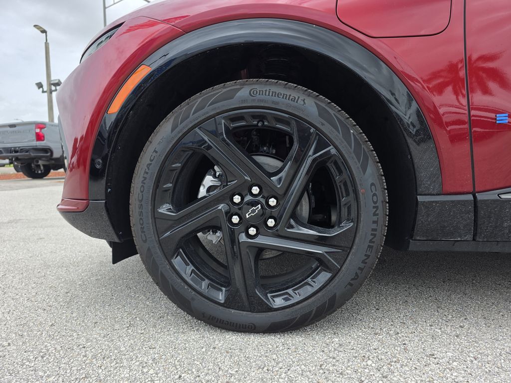 new 2025 Chevrolet Equinox EV car, priced at $42,195