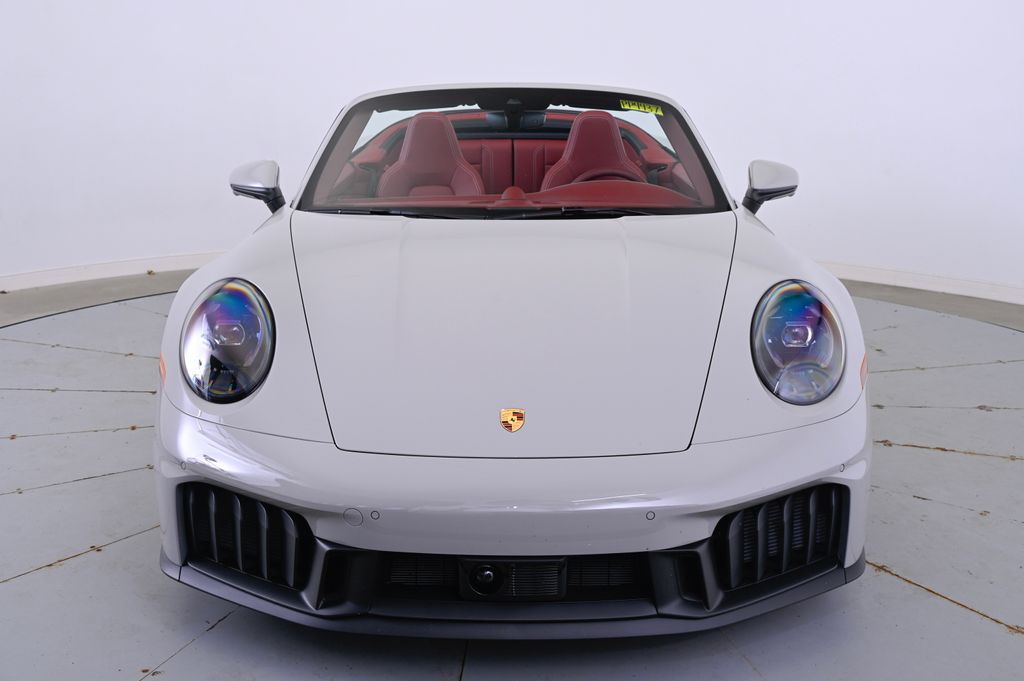 Thumbnail: 2026 Porsche 911 - 10