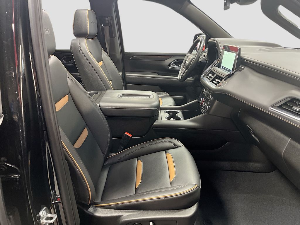 Used 2024 Onyx Black GMC AT4 image 31