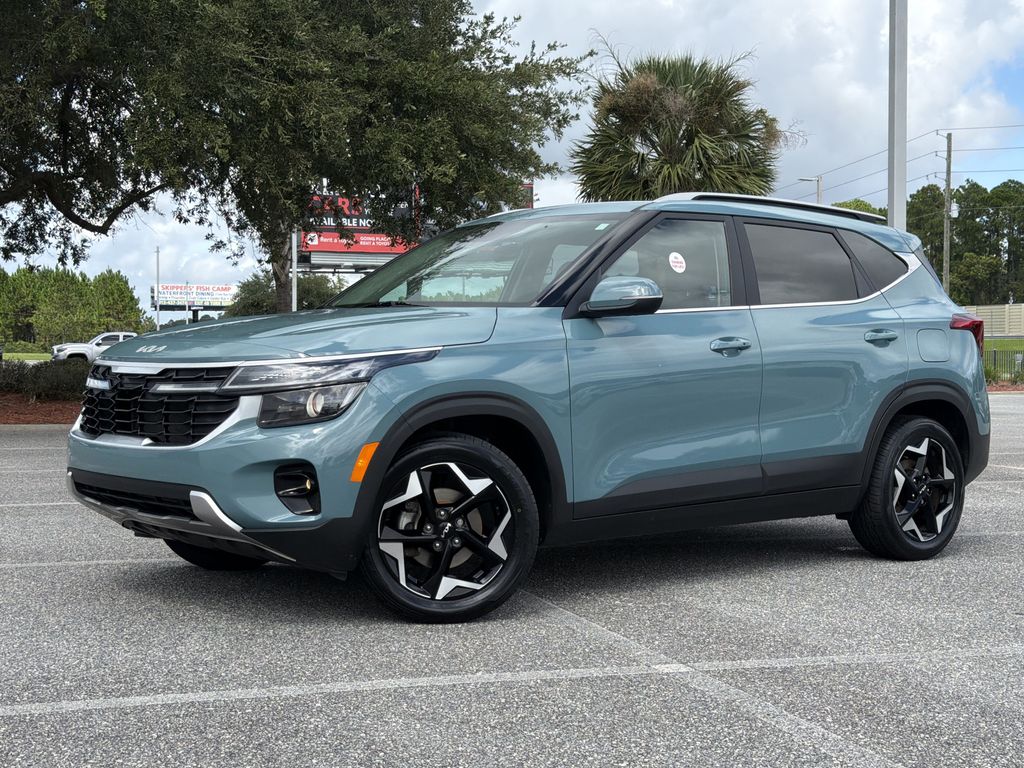  2024 Kia Seltos EX FWD   