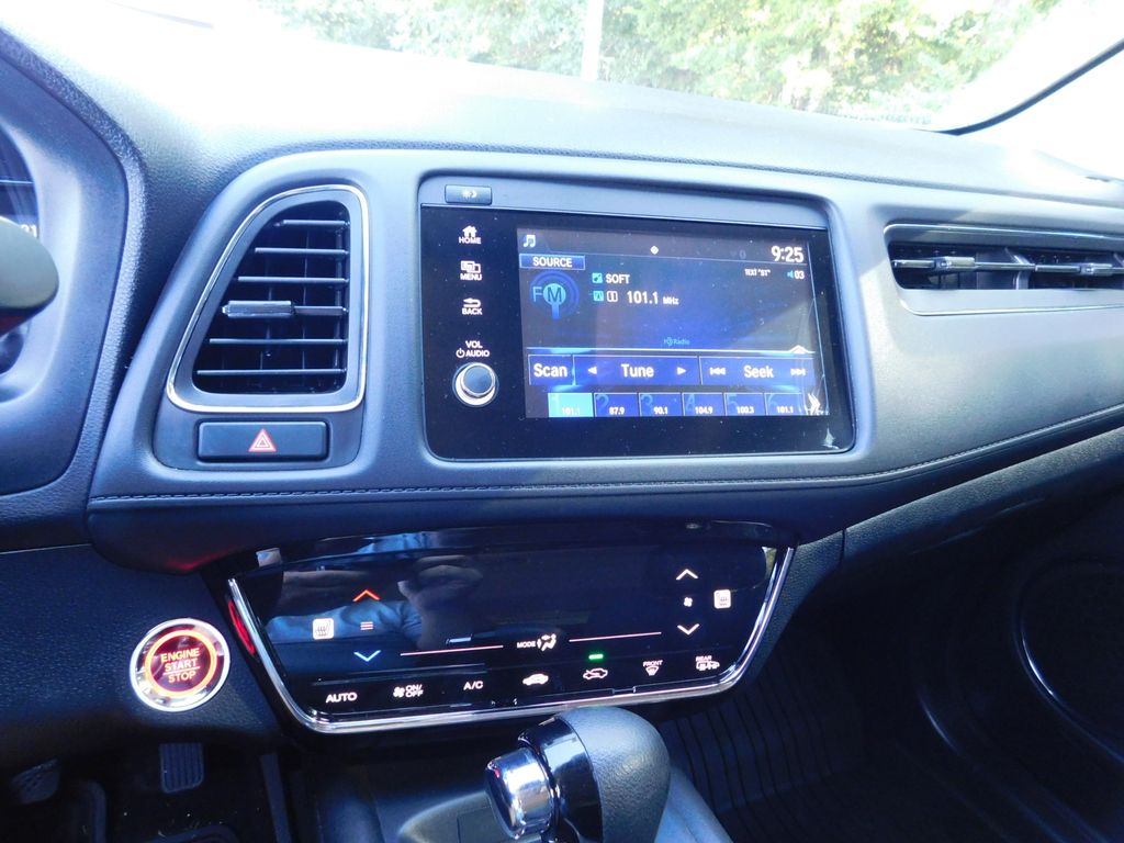 Thumbnail: 2022 Honda HR-V - 10