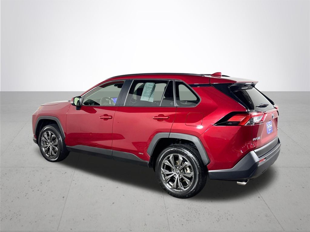 2023 Toyota RAV4 Hybrid XLE Premium