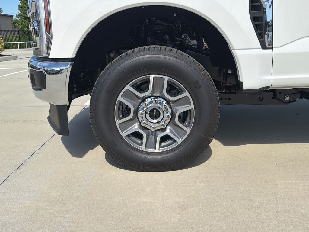 New 2026 White Ford Lariat image 11