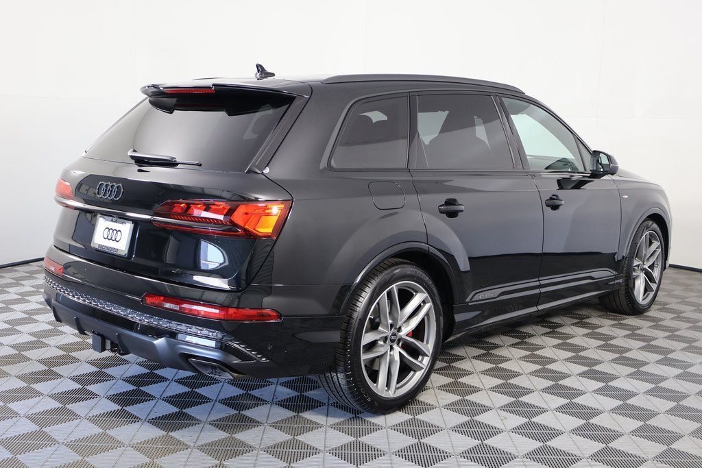 Thumbnail: 2026 Audi Q7 - 2