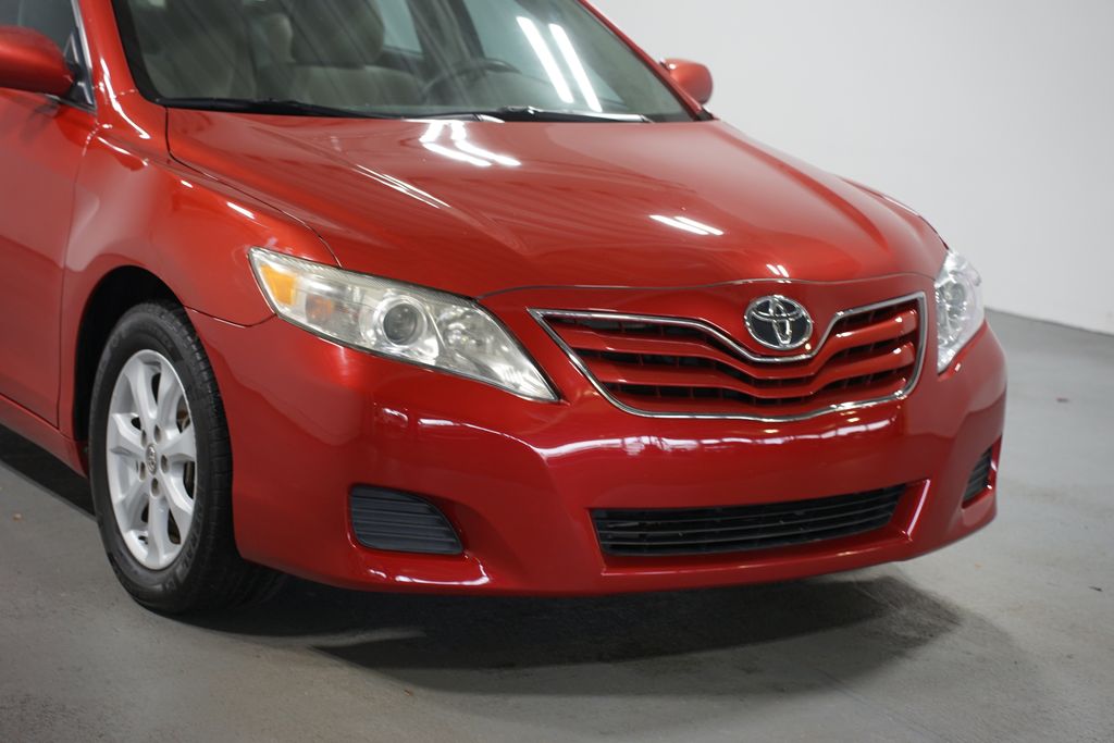 Thumbnail: 2011 Toyota Camry - 4