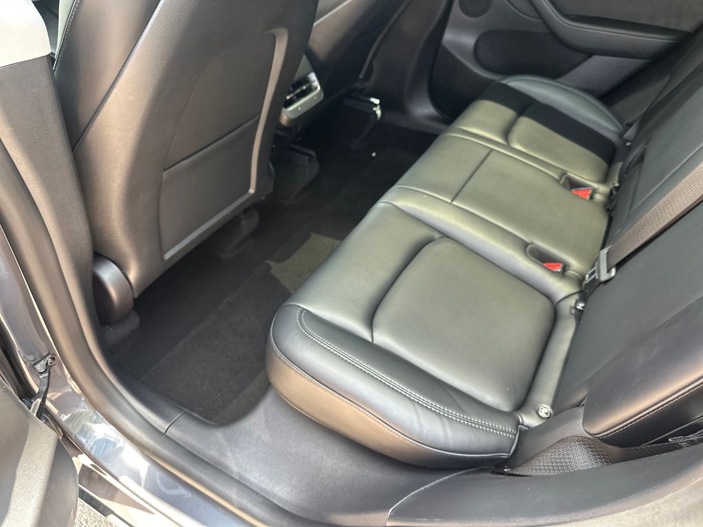 Used Car 2022 Tesla Model Y  Long Range For Sale Under $35,000 In Austin, Texas