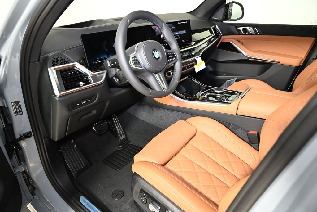 Thumbnail: 2026 BMW X5 - 15