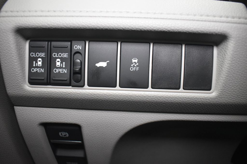 Thumbnail: 2026 Honda Odyssey - 14