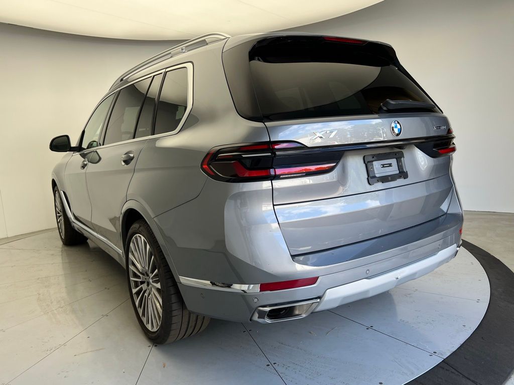 Thumbnail: 2024 BMW X7 - 4