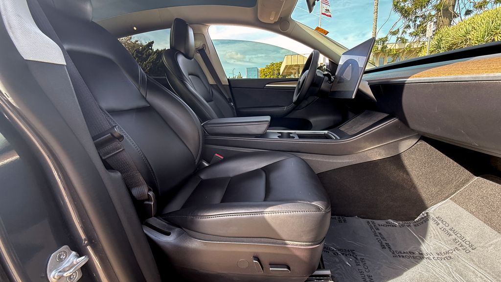 Used 2022 Tesla Model Y Long Range 4D Sport Utility