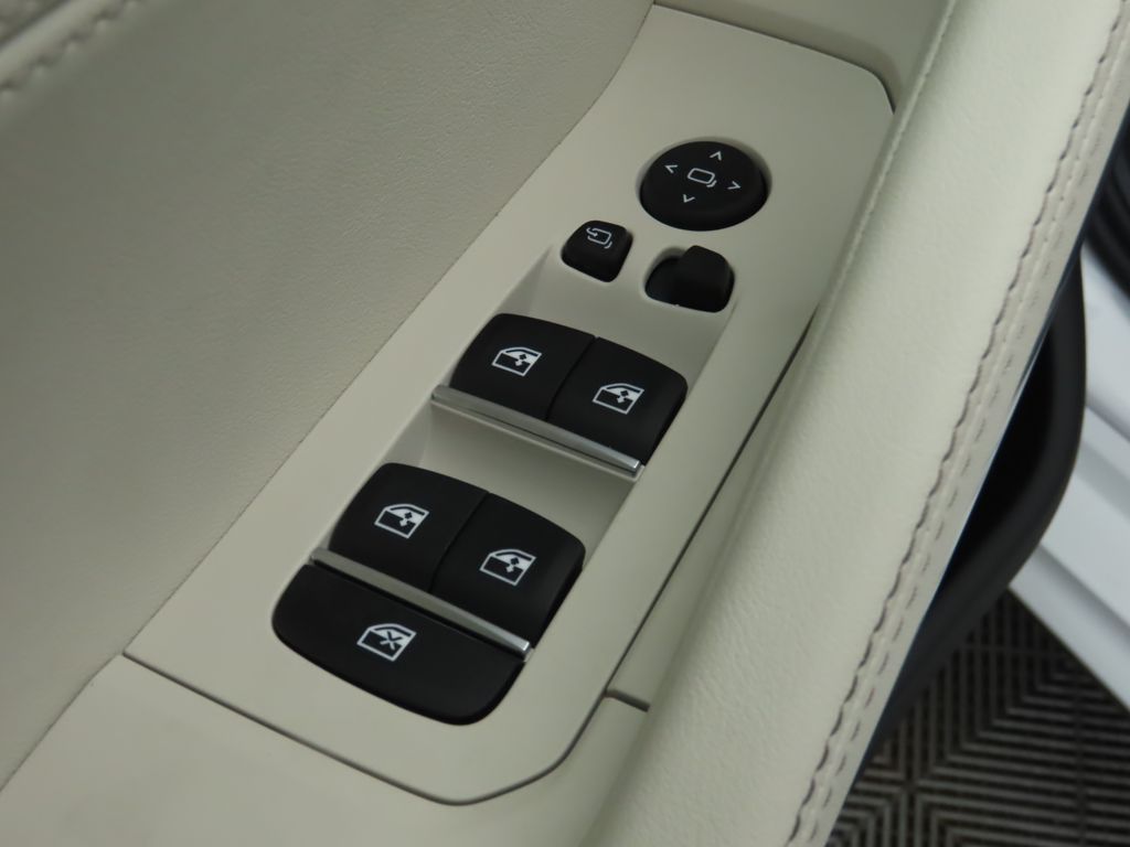 Thumbnail: 2026 BMW X6 - 24