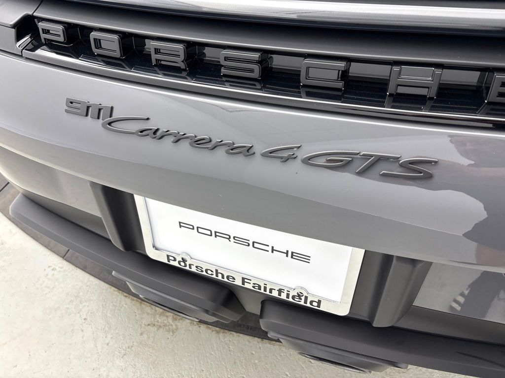 Thumbnail: 2025 Porsche 911 - 11