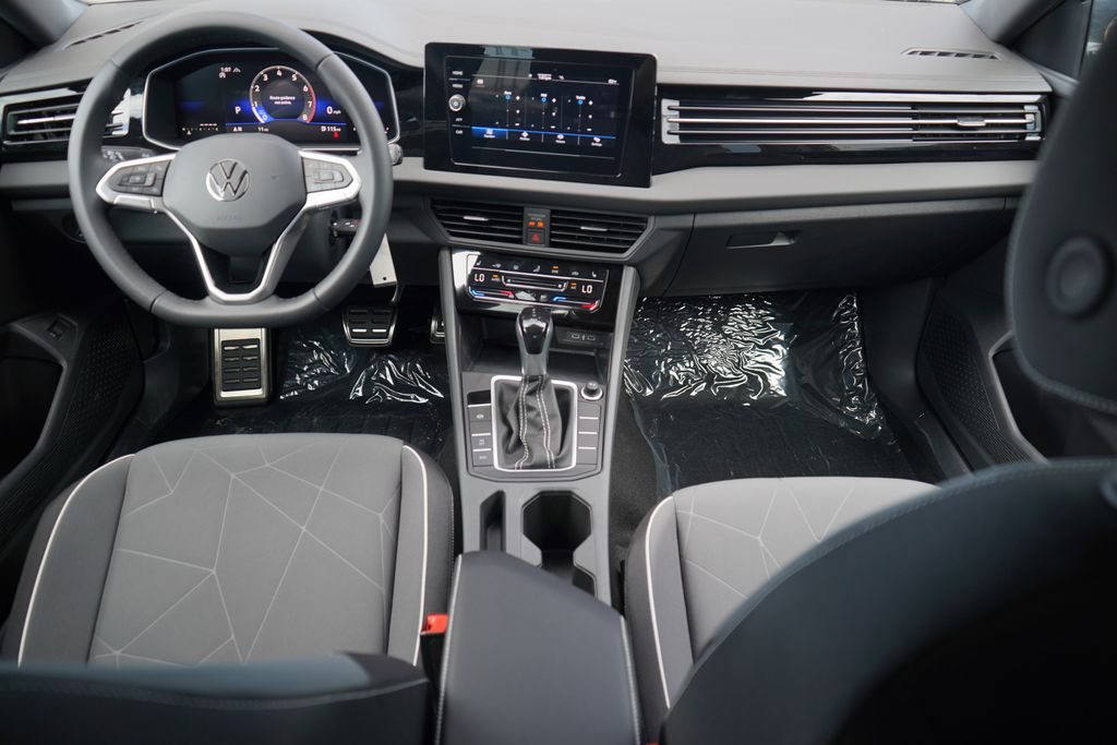 Thumbnail: 2025 Volkswagen Jetta - 8