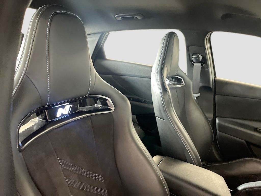 Used 2025 Gray Hyundai Base image 28