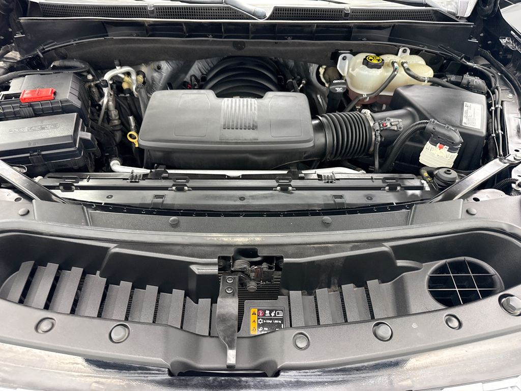 Thumbnail: 2021 GMC Yukon XL - 28
