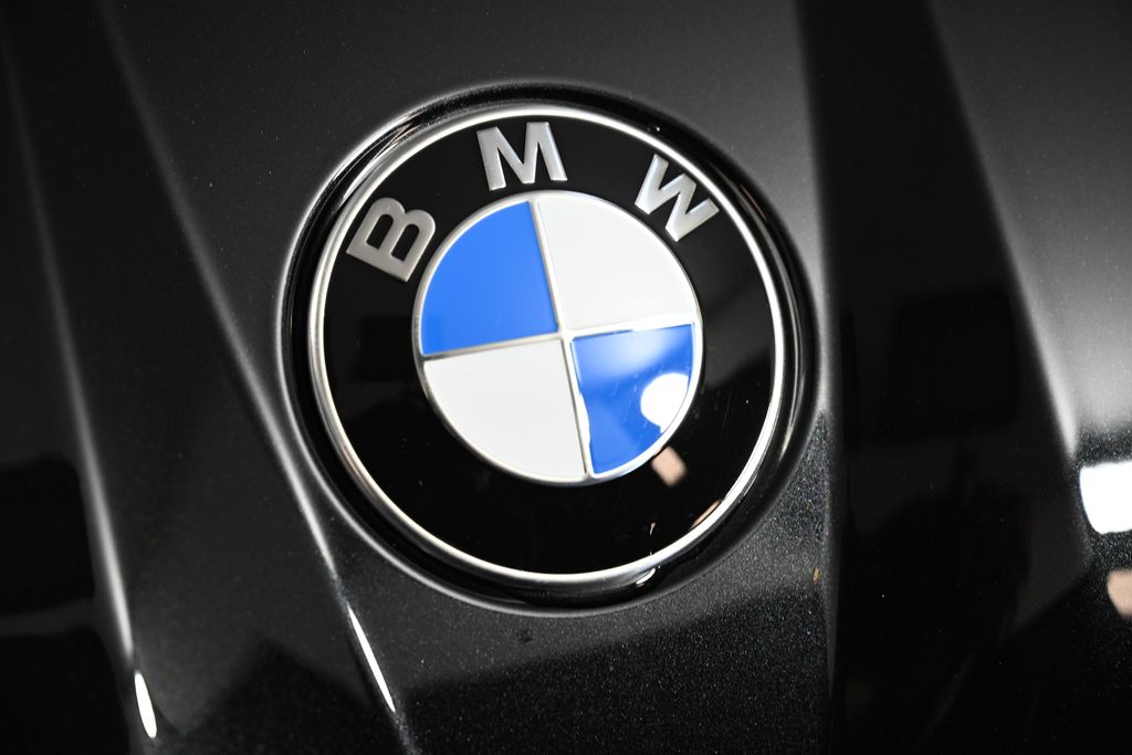 Thumbnail: 2025 BMW X3 - 13