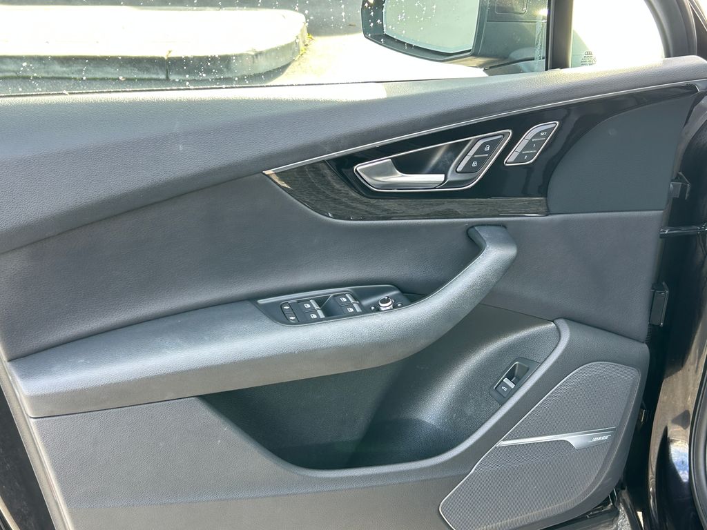 Thumbnail: 2018 Audi Q7 - 11