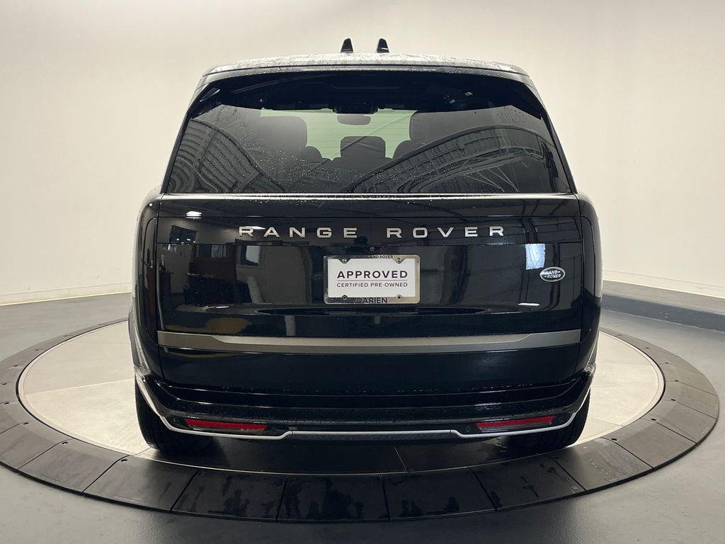 2023 Land Rover Range Rover SE 4
