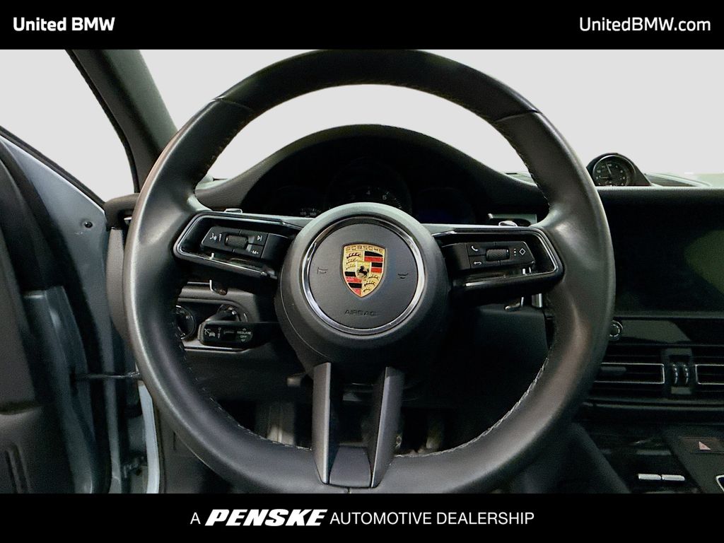 Thumbnail: 2023 Porsche Macan - 6