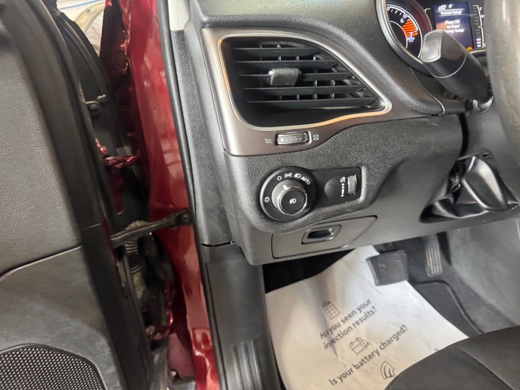 Used 2019 Jeep Cherokee SUV