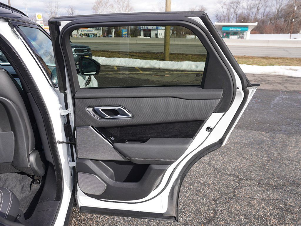 Used 2023 White Land Rover HST image 31