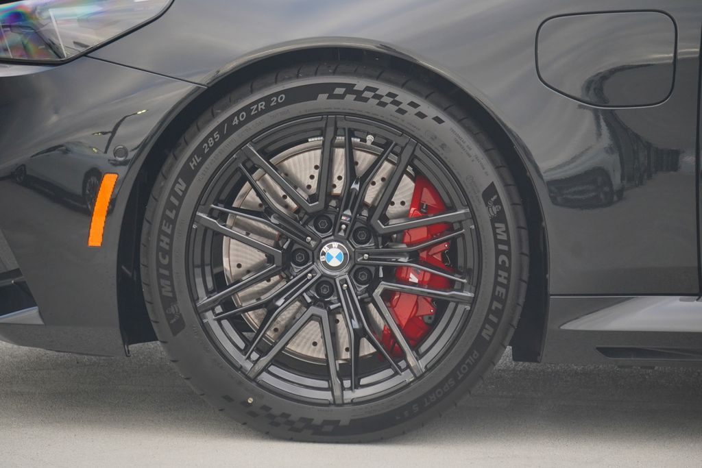 Thumbnail: 2026 BMW M5 - 5