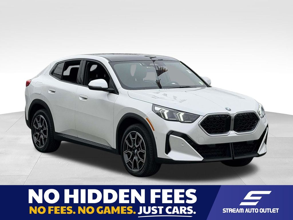 Mineral White Metallic 2026 BMW X2 SUV / Crossover All-Wheel Drive 7-Speed Automatic