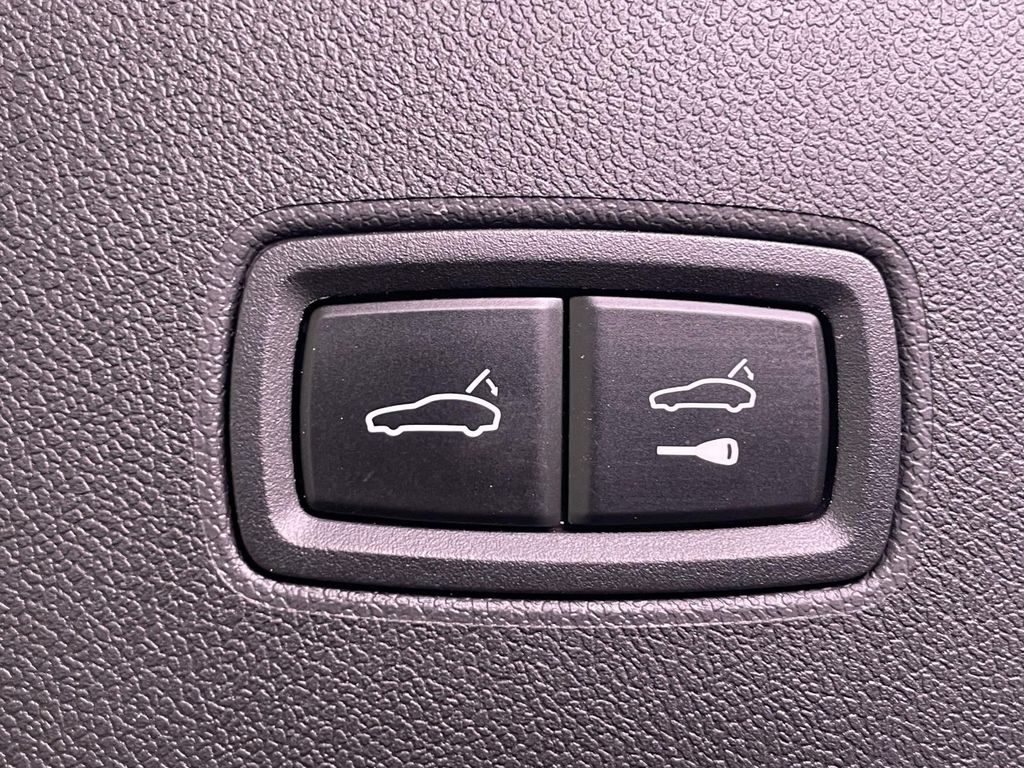 2025 Porsche Cayenne Base Black at Audi Porsche Sewickley