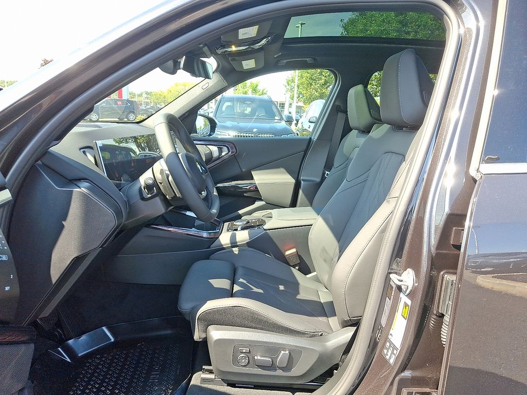 Thumbnail: 2026 BMW X3 - 6