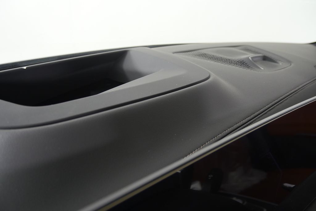 Thumbnail: 2026 BMW X7 - 22