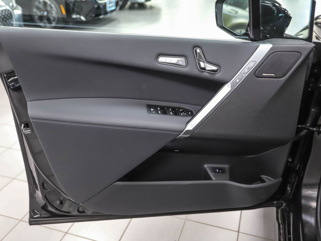 Thumbnail: 2026 BMW iX - 8