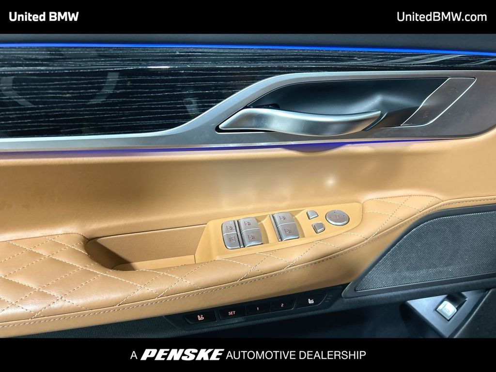 Thumbnail: 2022 BMW 7 Series - 11