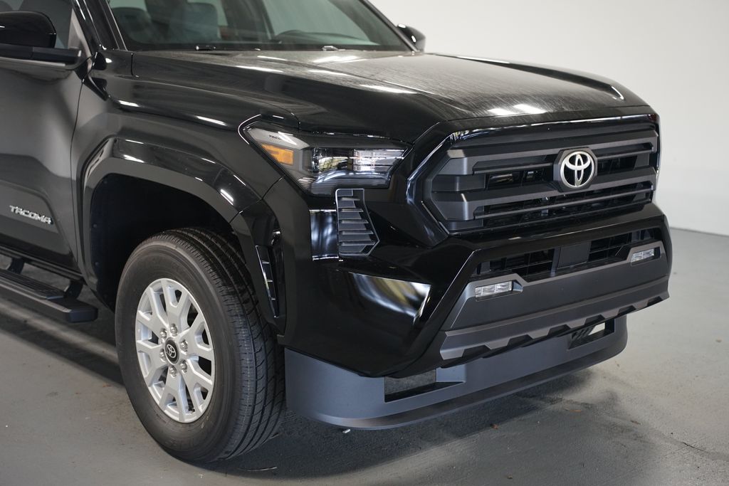 Thumbnail: 2025 Toyota Tacoma - 4