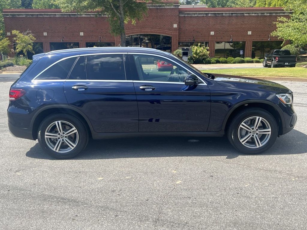 2021 Mercedes-Benz GLC GLC 300 9