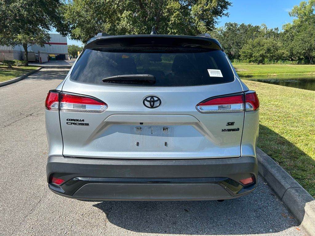 Thumbnail: 2023 Toyota Corolla Cross - 4
