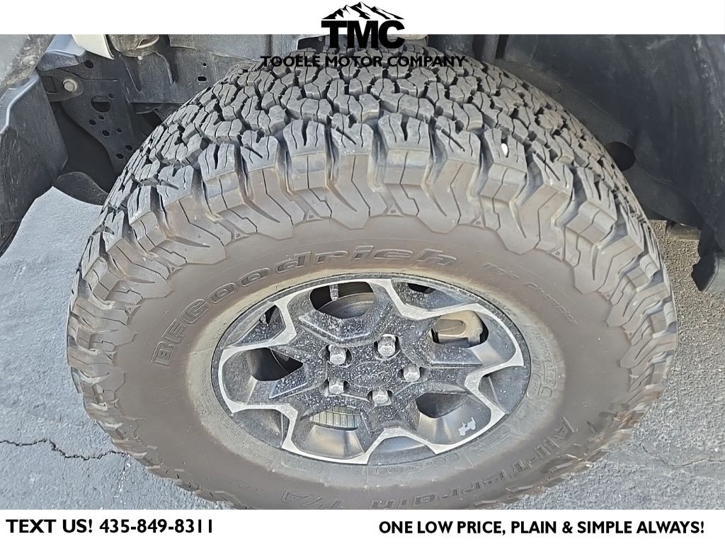 Used 2021 White Jeep Unlimited Rubicon 4xe image 6