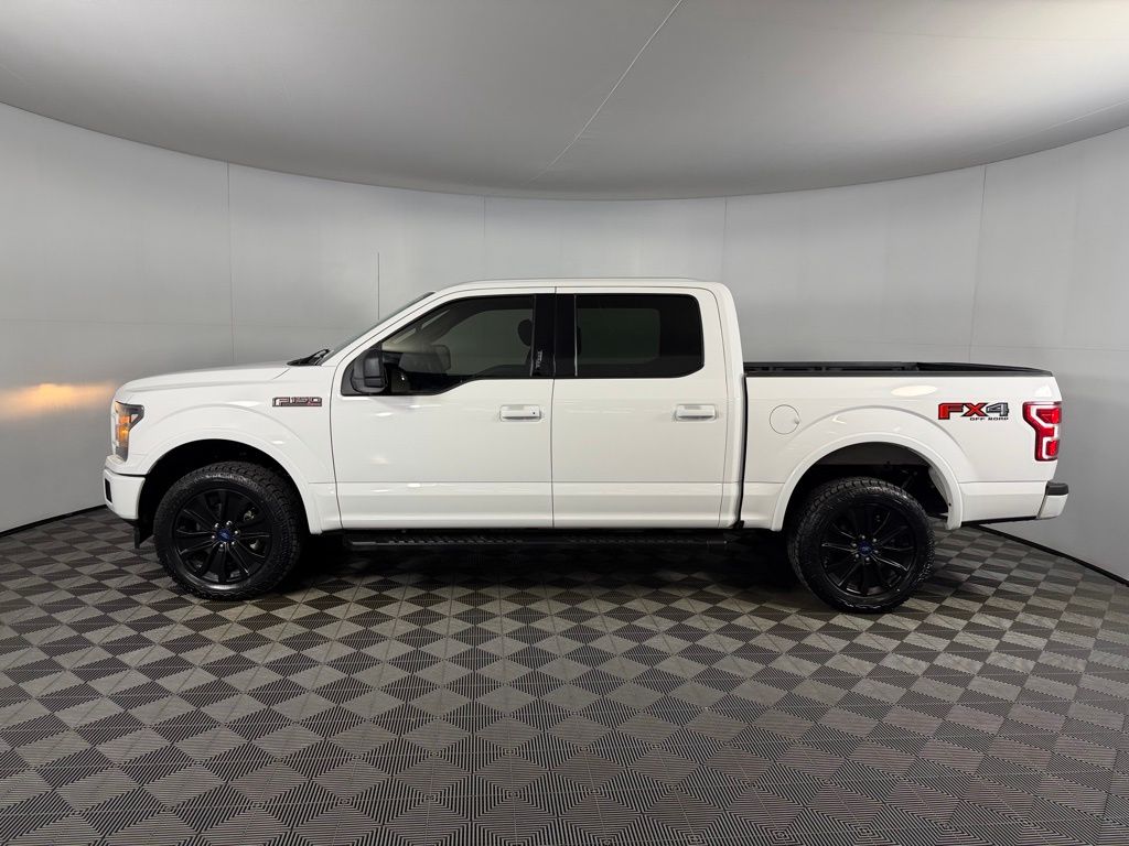 View vehicle photo 7