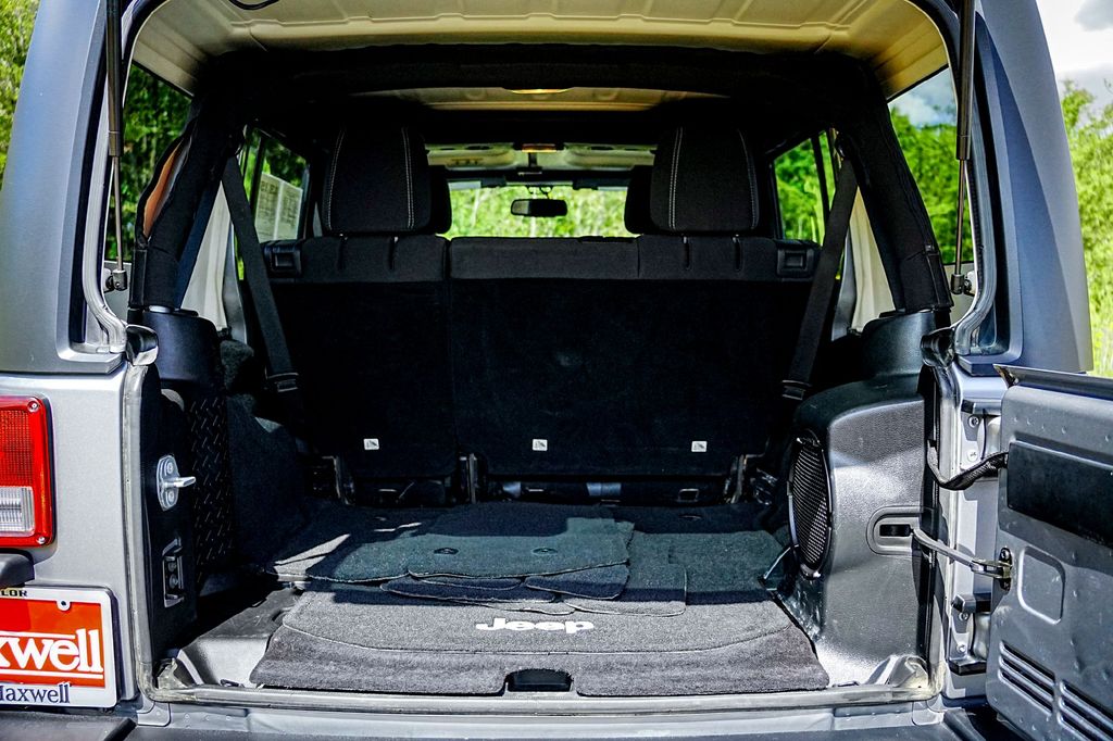 Used Car 2014 Jeep Wrangler  Unlimited Rubicon For Sale Under $25,000 In Taylor, Texas