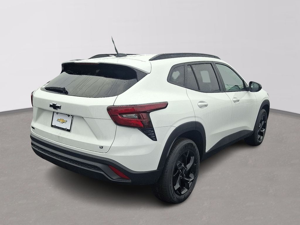 Thumbnail: 2026 Chevrolet Trax - 4