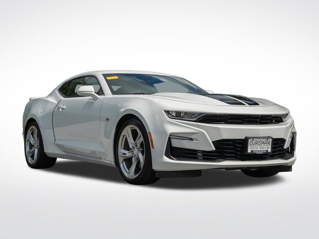 Summit White 2022 Chevrolet Camaro Coupe Rear-Wheel Drive Automatic