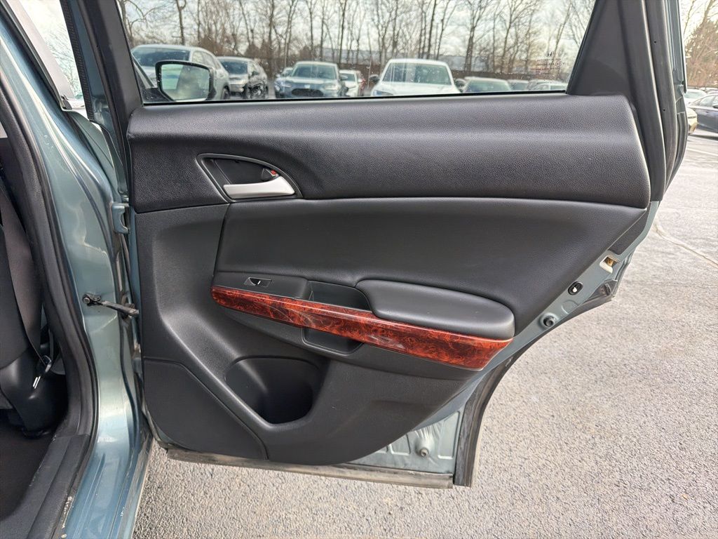 Thumbnail: 2012 Honda Crosstour - 24